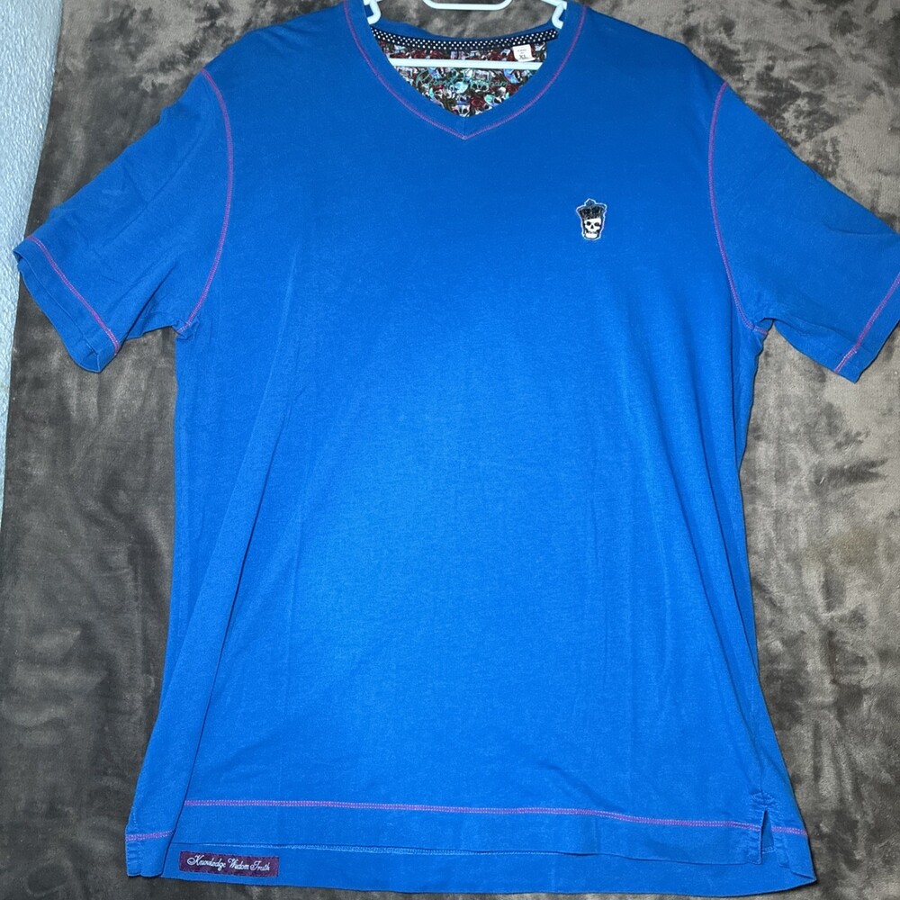 Robert Graham T Shirt V Neck Crowned Skulls Roses Short Sleeve Blue Men's XL